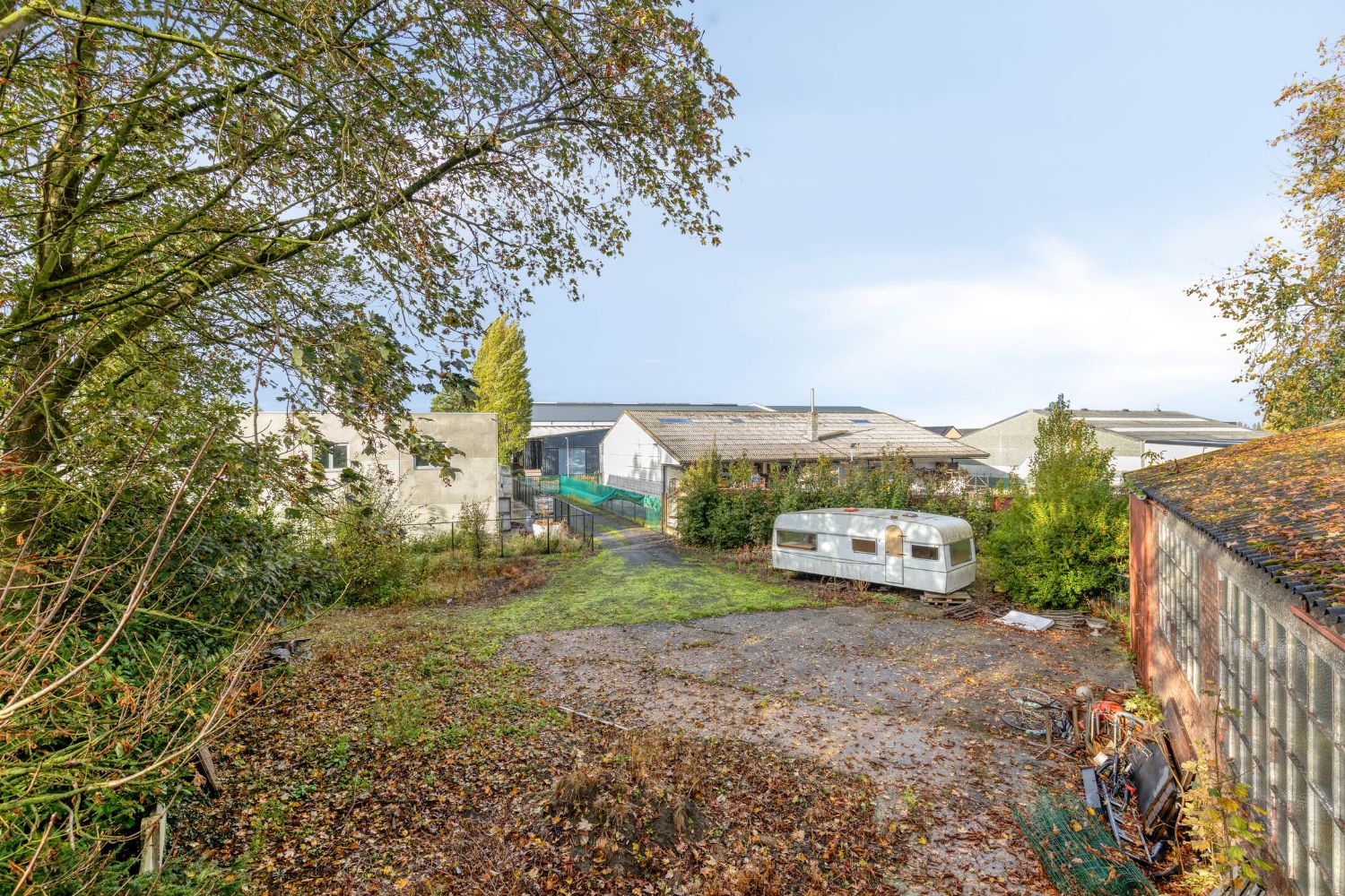 Uniek perceel met villa, loods en uitbreidingsmogelijkheiden foto 32