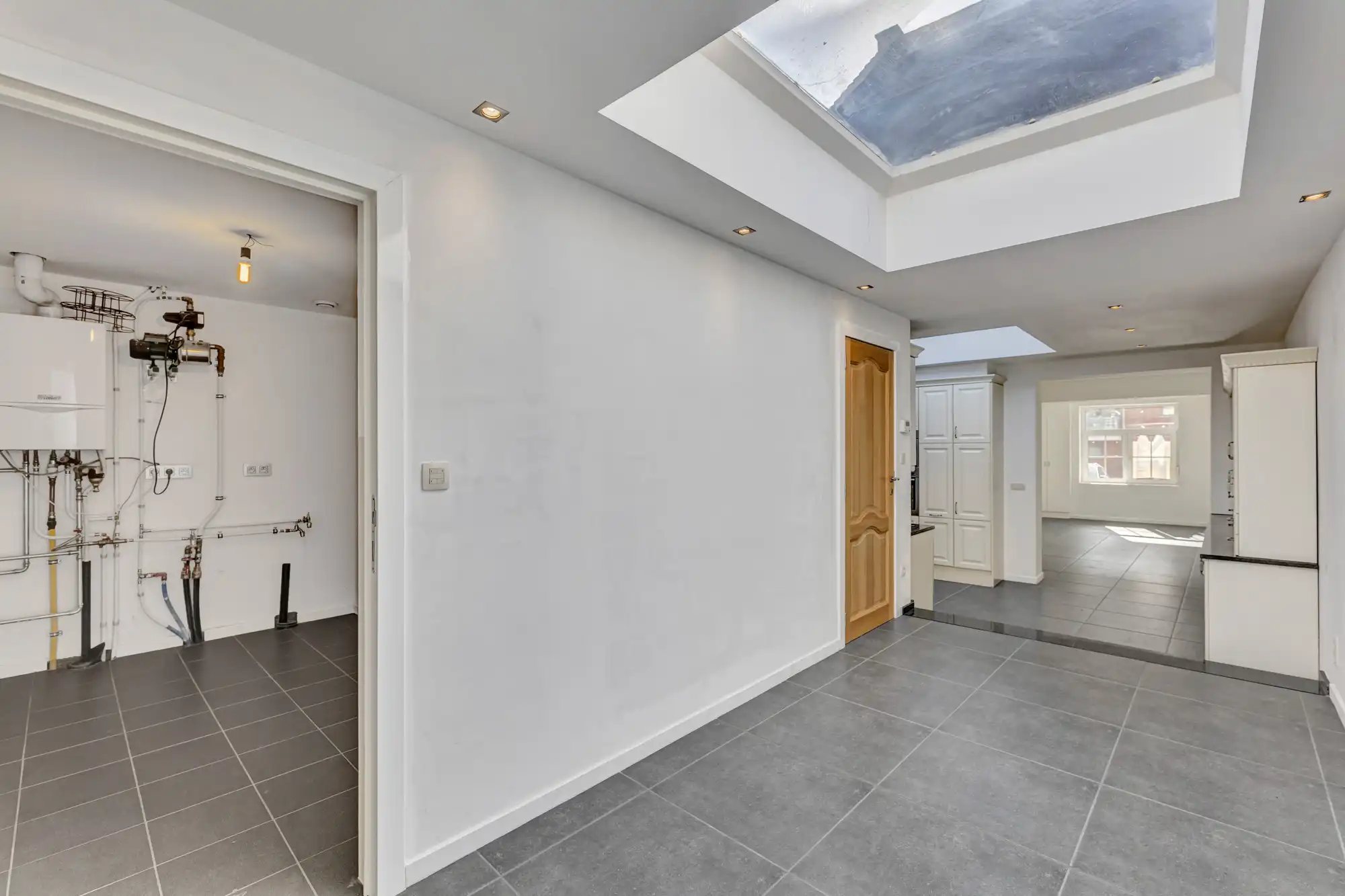 Volledig gerenoveerde woning met garage, 4 slpks en EPC A foto 10