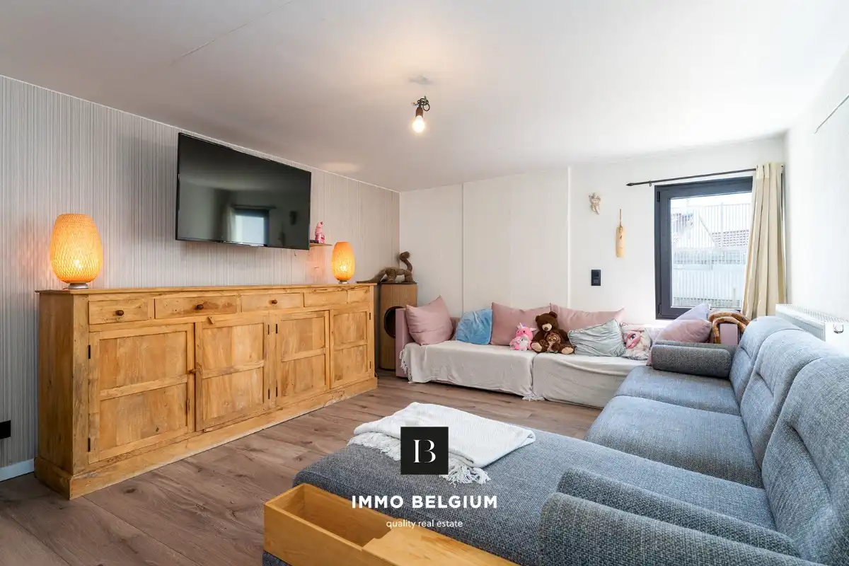 Gerenoveerde woning nabij het strand van de Vosseslag foto 12