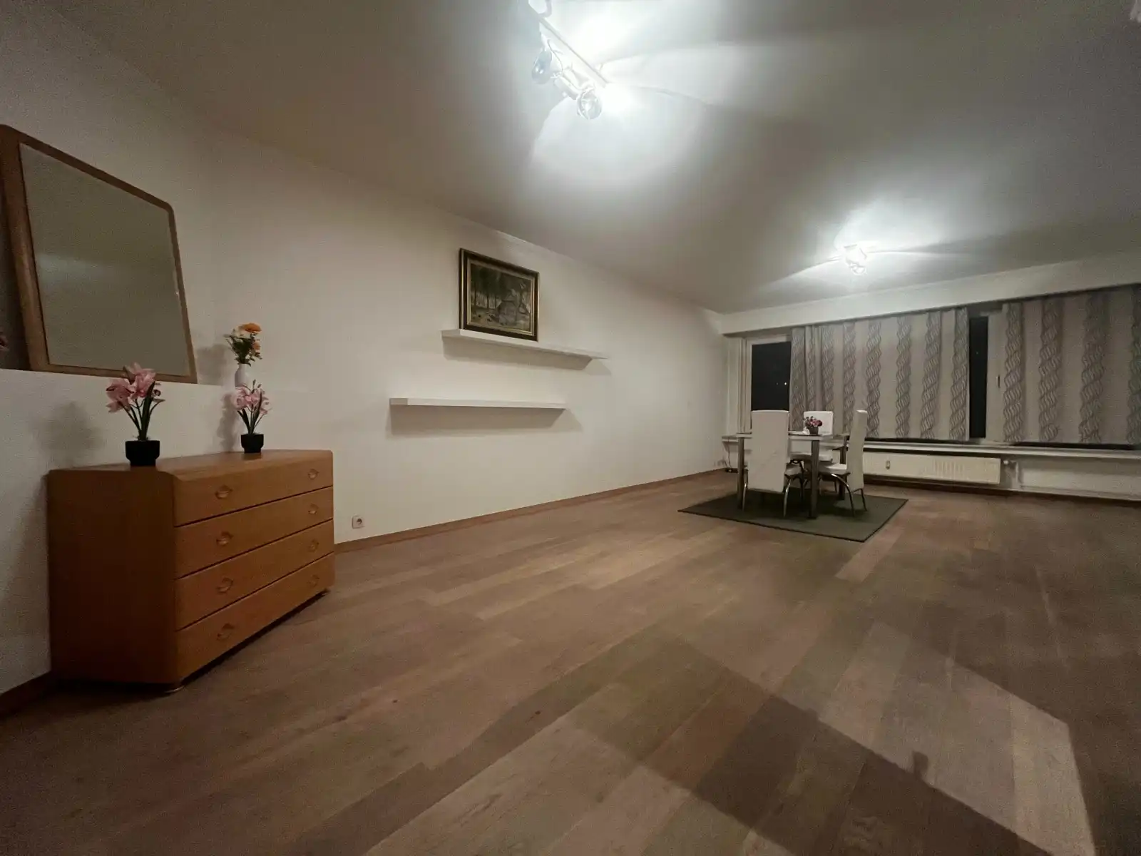 Uiterst goed gelegen 3 slaapkamer appartement foto 4