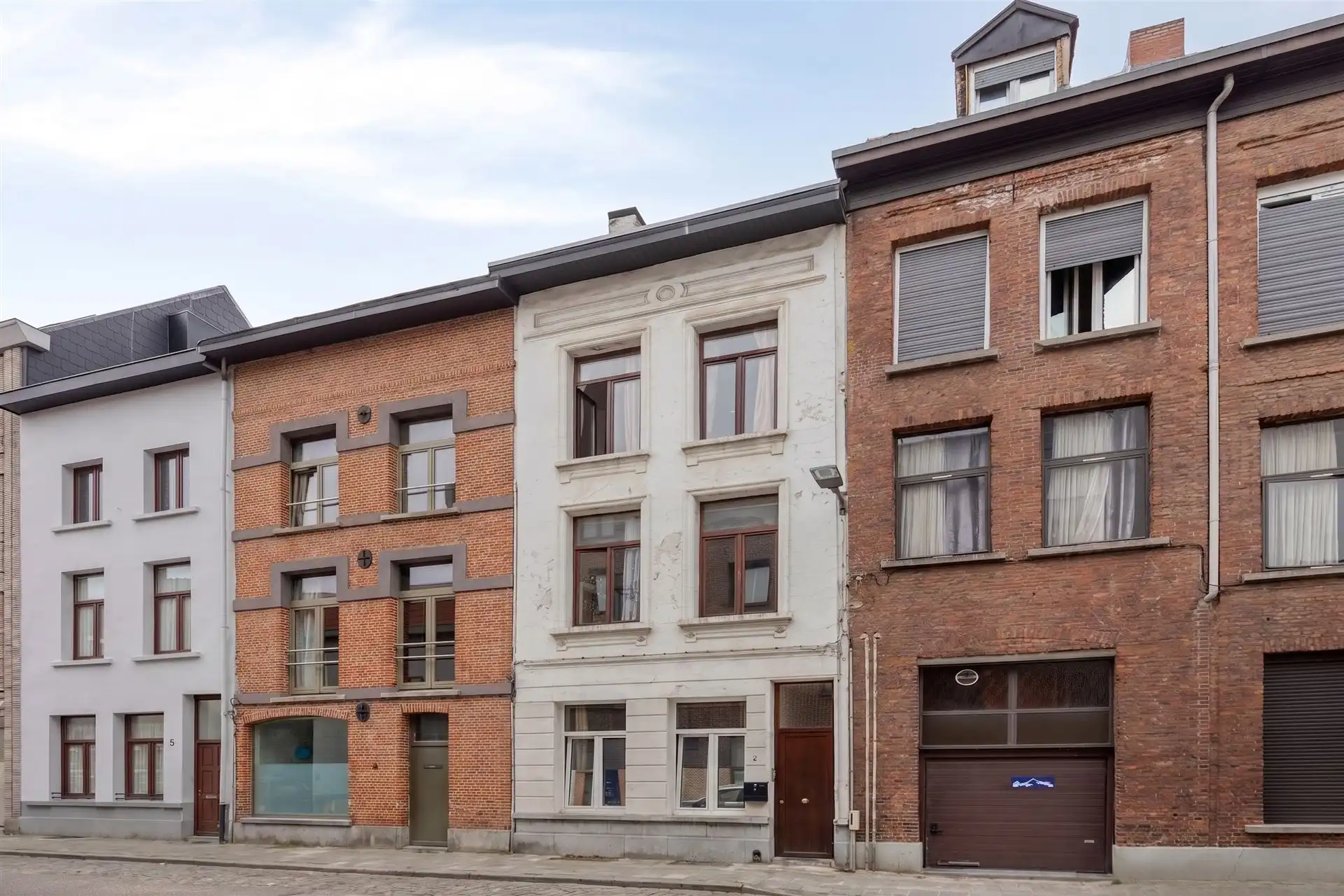 Ruime woning, momenteel ingericht als 4 studio's! foto 2
