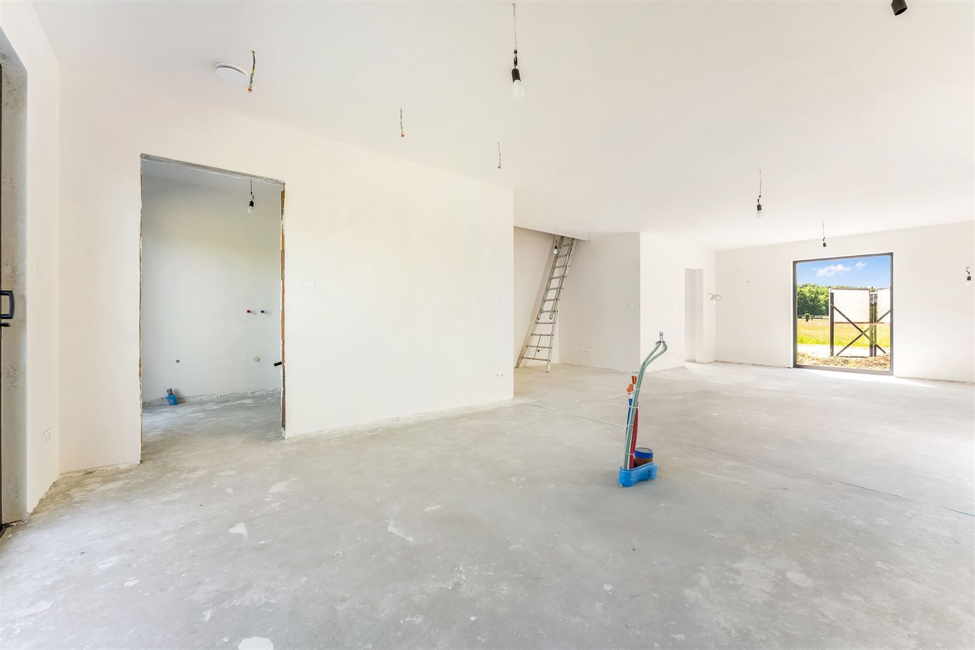 KWALITATIEF EN ENERGIENEUTRALE WONING OP RUSTIG GELEGEN PERCEEL TE PAAL foto 5