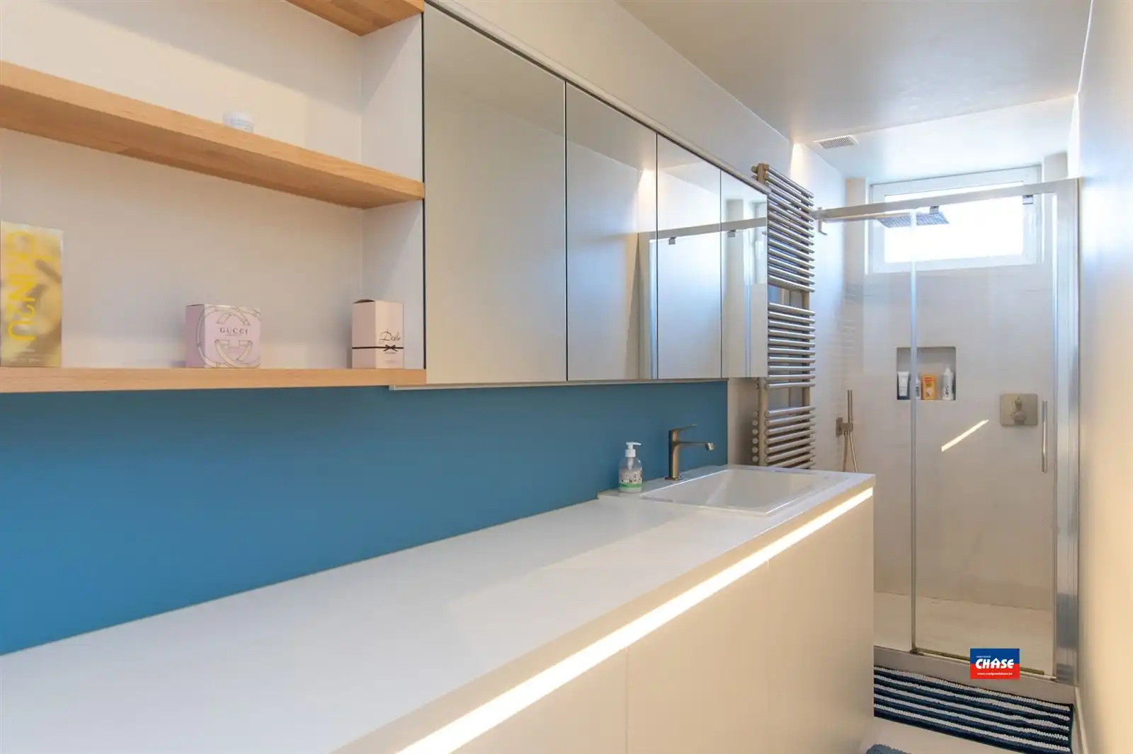 Gerenoveerde woning met 3 slaapkamers + tuin foto 18