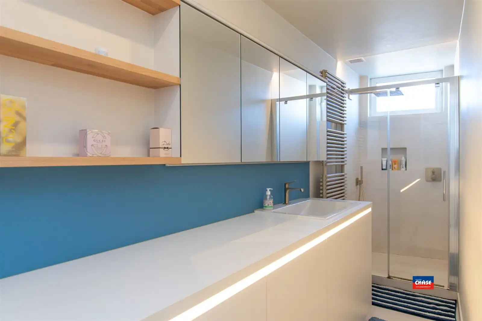 Gerenoveerde woning met 3 slaapkamers + tuin foto 18