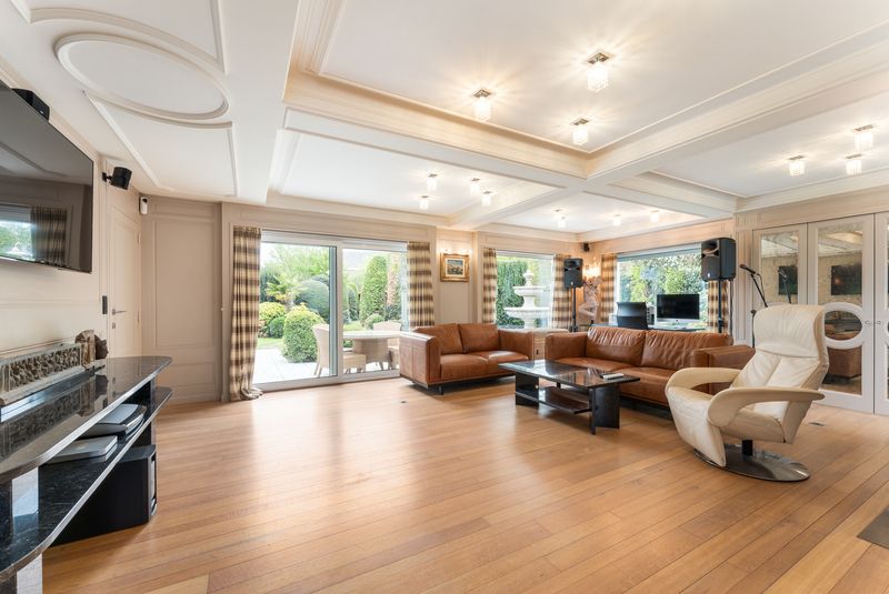 Roeselare - Stadsrand : charmante instapklare open bebouwing met prachtige tuin en ruim wooncomfort (3 slpks) 715 m² foto 5