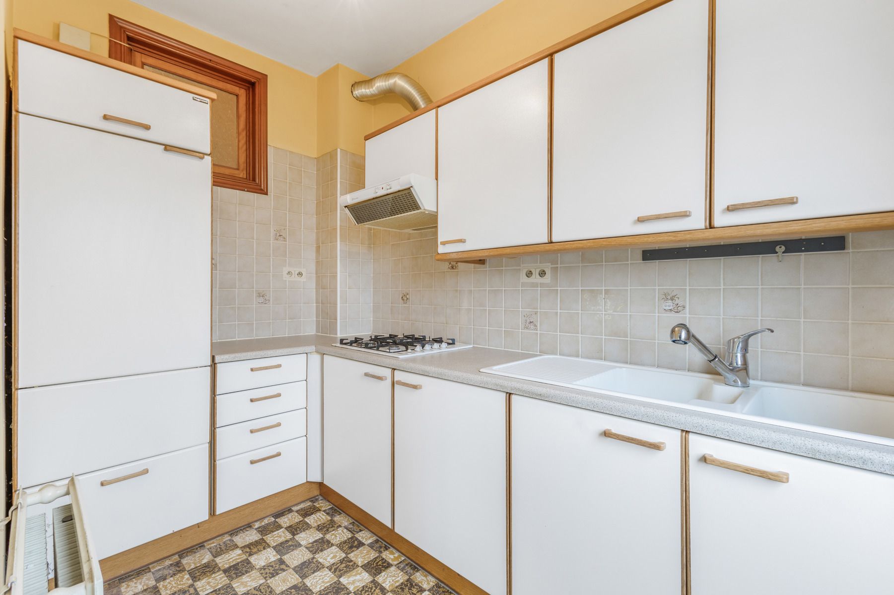 Gunstig gelegen woning met 3 slaapkamers en garage foto 9
