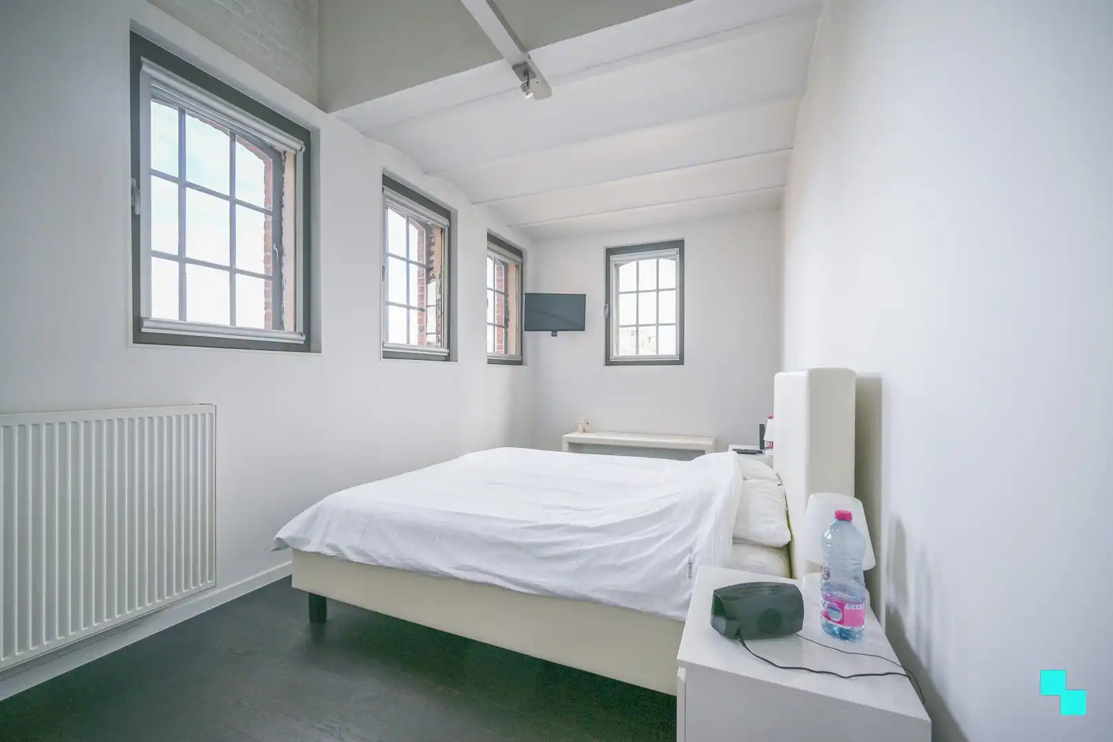 Exclusieve loft langs het water in Kortrijk! foto 17