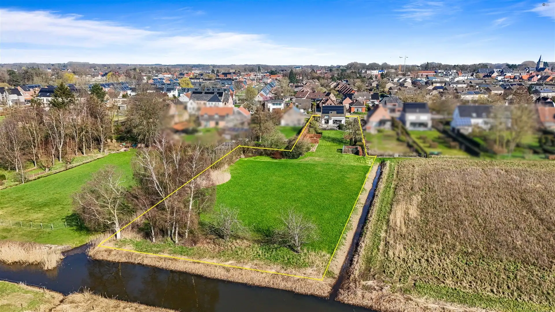 Open bebouwing op 5.402m² met fenomenaal uitzicht foto 3