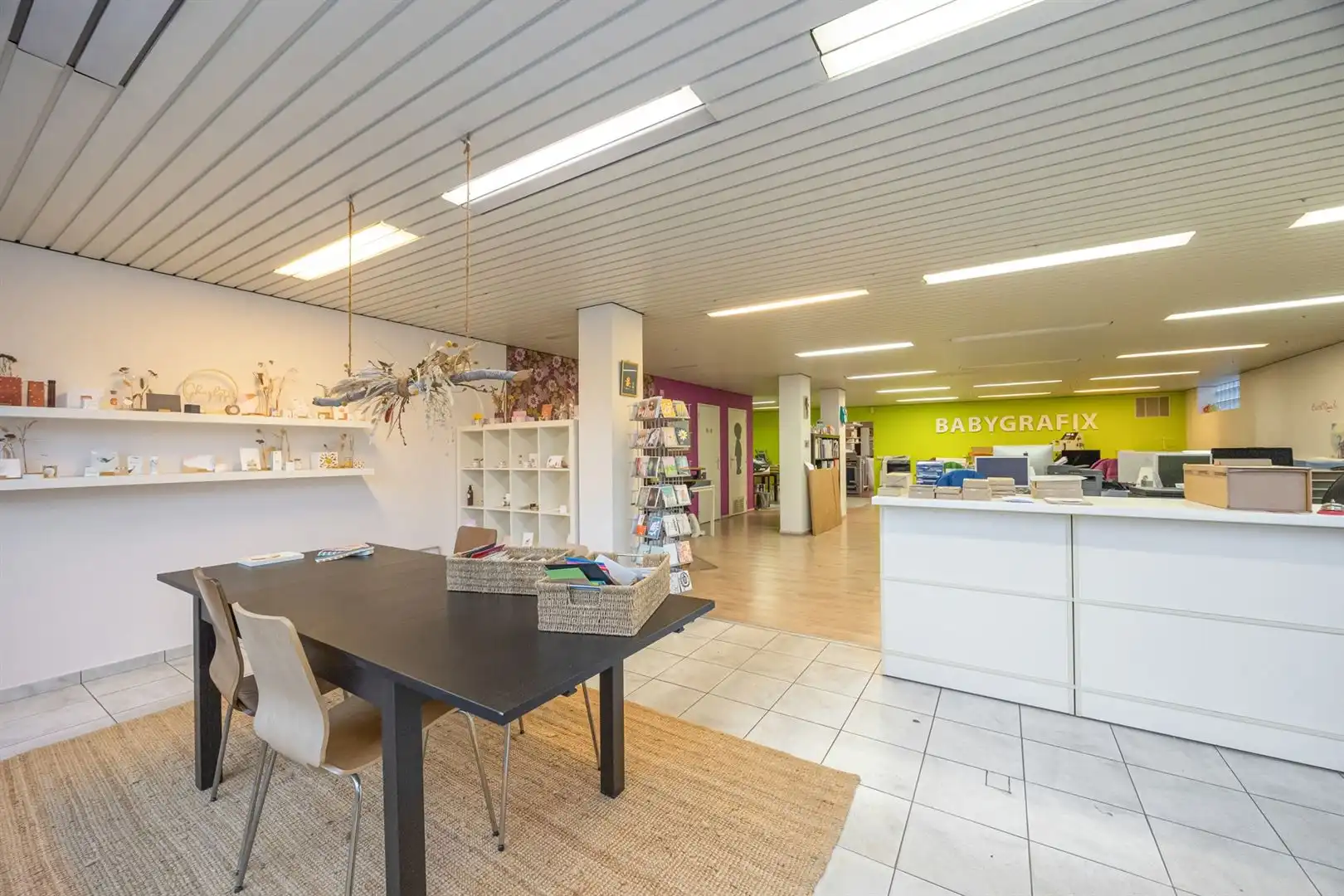 Commercieel  hoekpand over KLINA foto 5