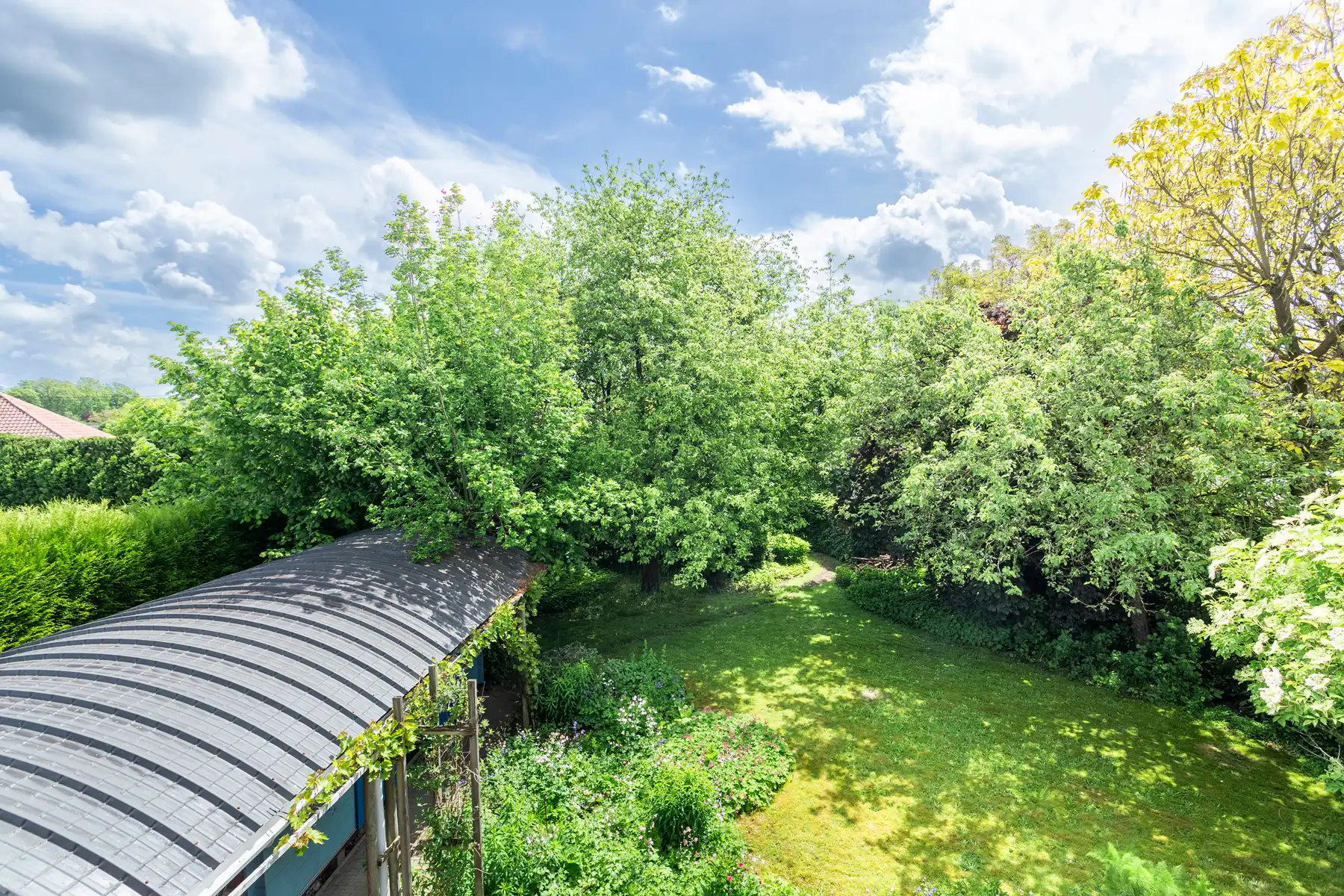 Ruime gezinswoning met zonnige tuin op toplocatie! foto 20