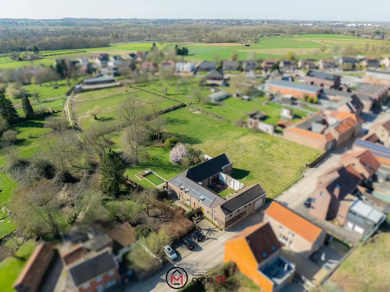 EXCLUSIEVE VIERKANTSHOEVE MET KARAKTER, RUIMTE EN UITZONDERLIJK WOONGEVOEL foto 40