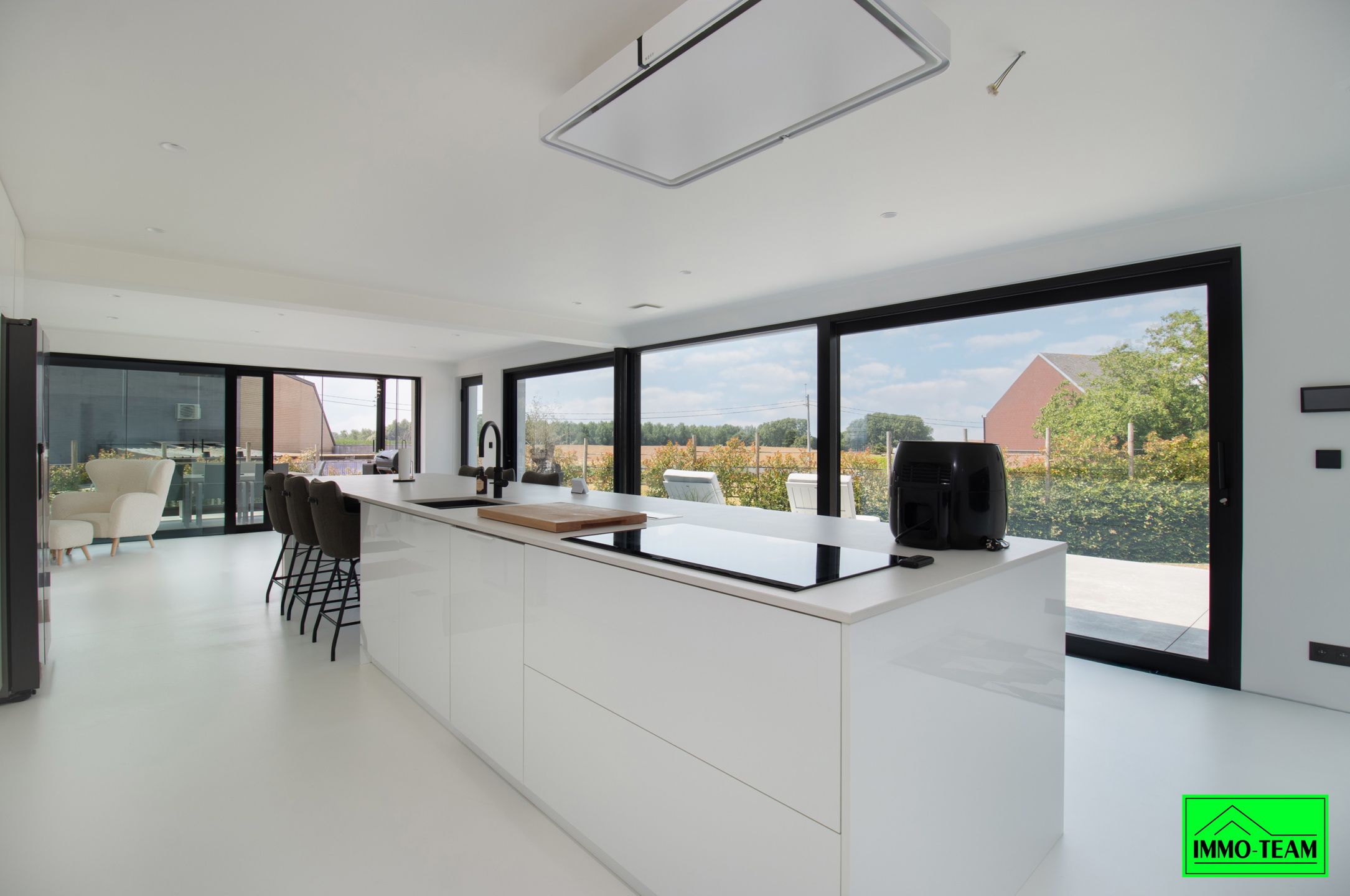 Strakke architectuur,  instapklaar wonen op topniveau foto 7