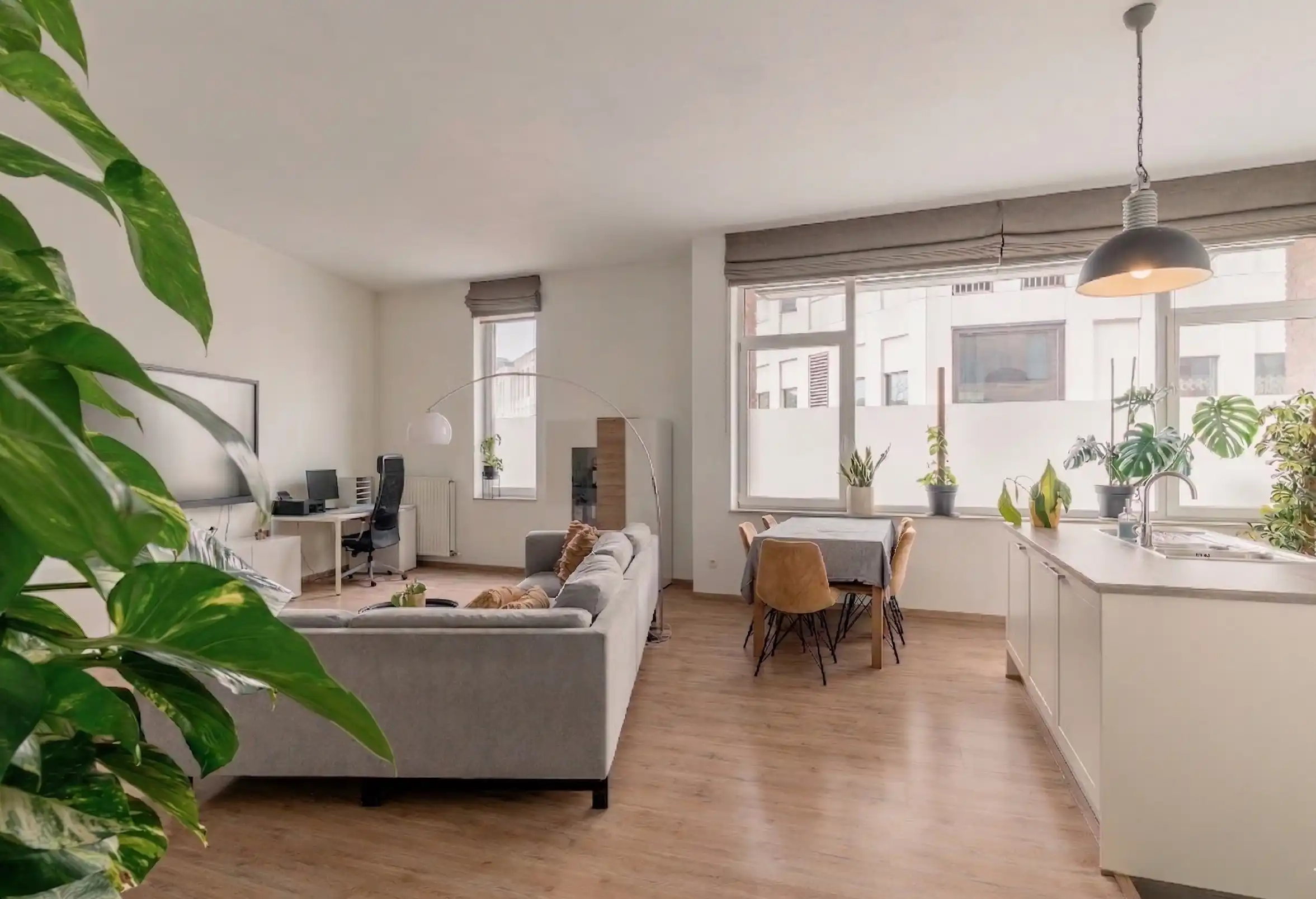 Wonen IN het Park (Spoor Noord) in een appartement met terras en parkeerplaats foto 2