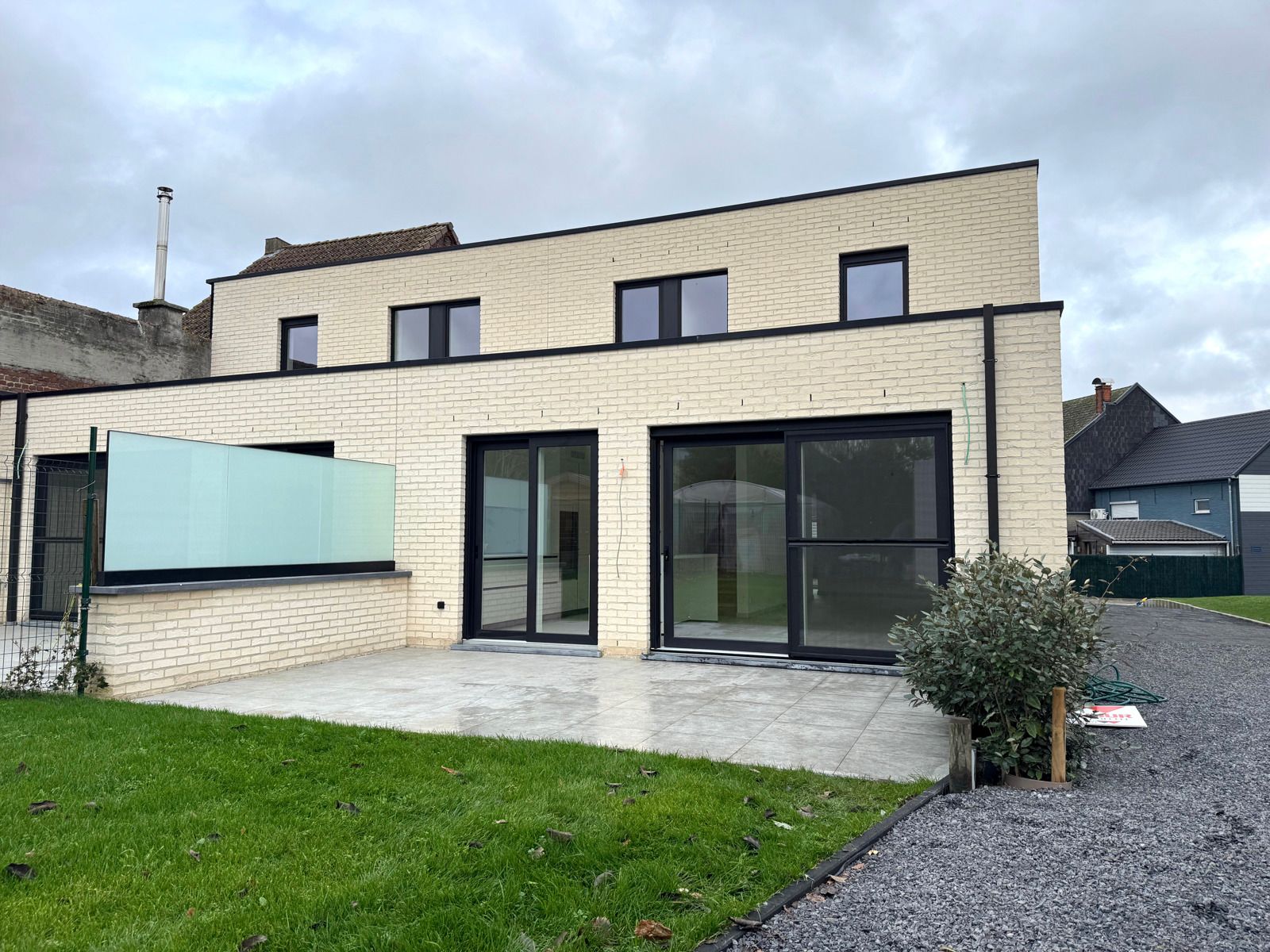 Te huur: nieuwbouw woning met 3 slaapkamers te Erpe-Mere foto 2