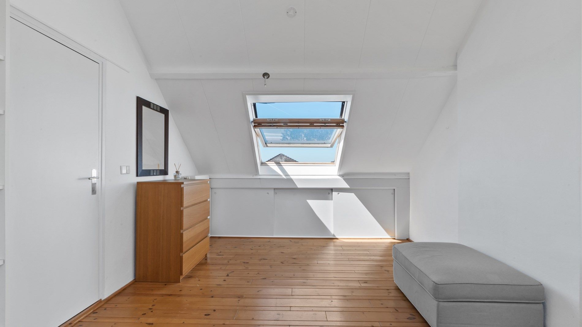 Volledig gerenoveerde, instapklare woning vlakbij Maastricht foto 24