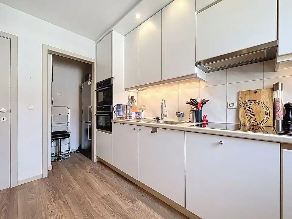 Uw eigen plek aan zee: stijlvol duplex-appartement met 3 slpks in het hart van Koksijde foto 14
