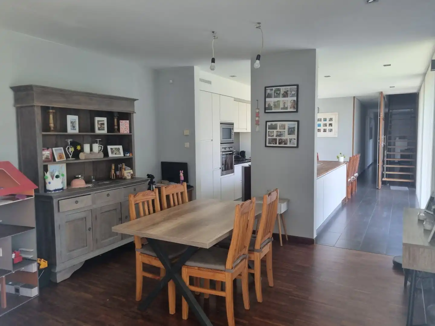 Prachtige, moderne villa gelegen op een perceel van 2.425m² met prachtig uitzicht foto 4