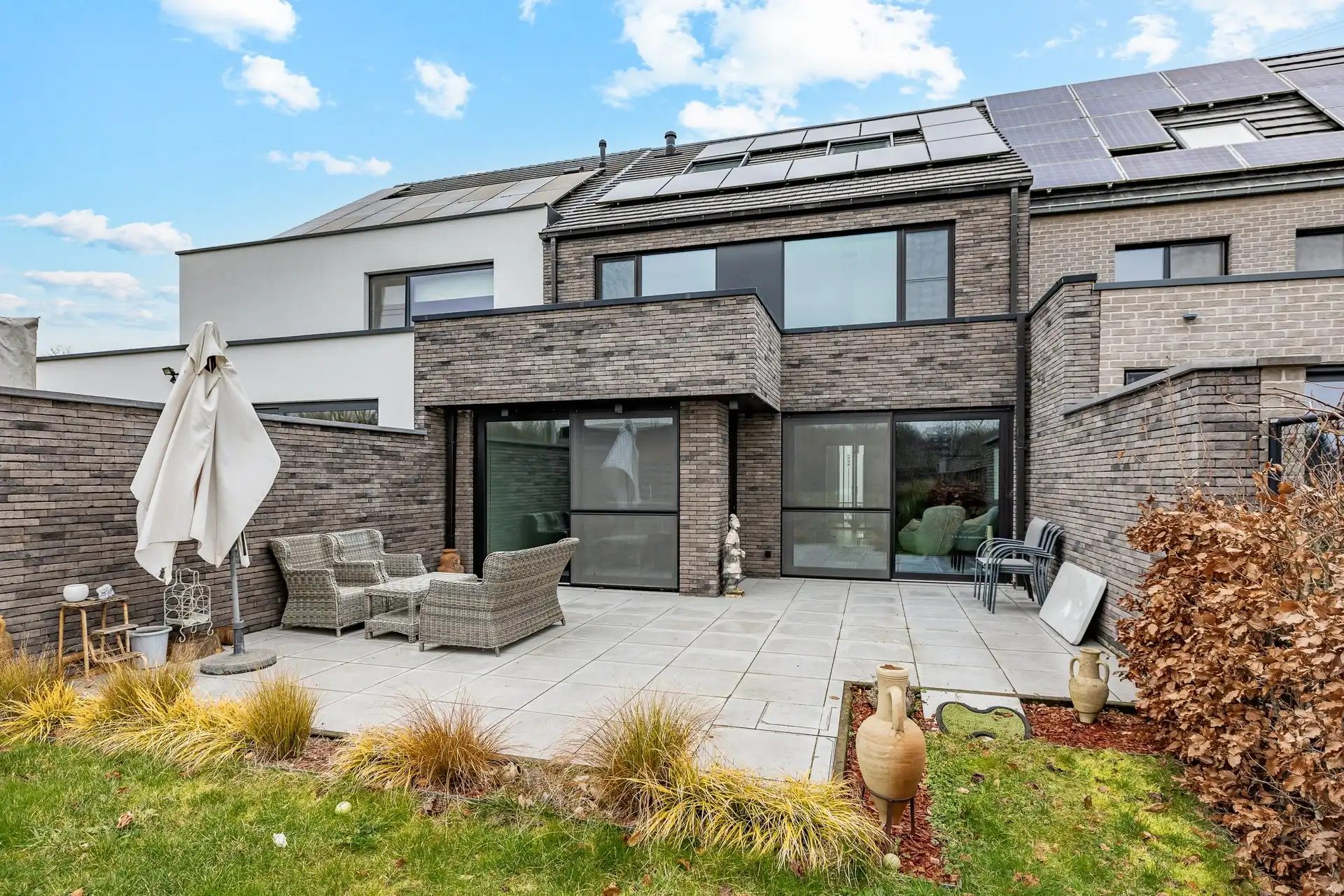 Ruime energiezuinige woning (2022) met 5 slaapkamers en zonnige tuin foto 25