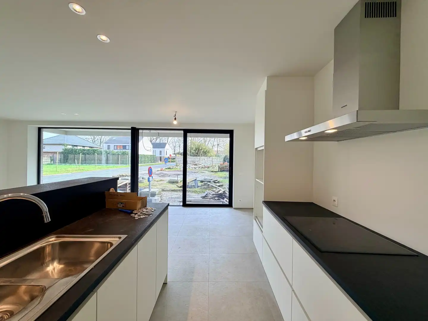 Gelijkvloers nieuwbouwappartement met uitzonderlijk E-peil te centrum Tielt! foto 5