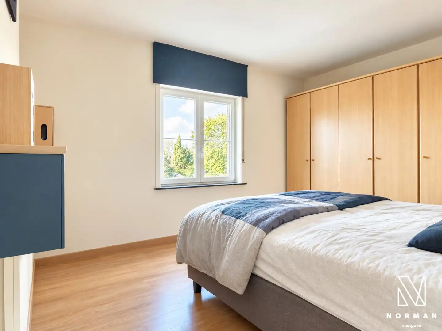 Woning met 3 slaapkamers, tuin en uitweg met garage te koop in Gullegem! foto 8