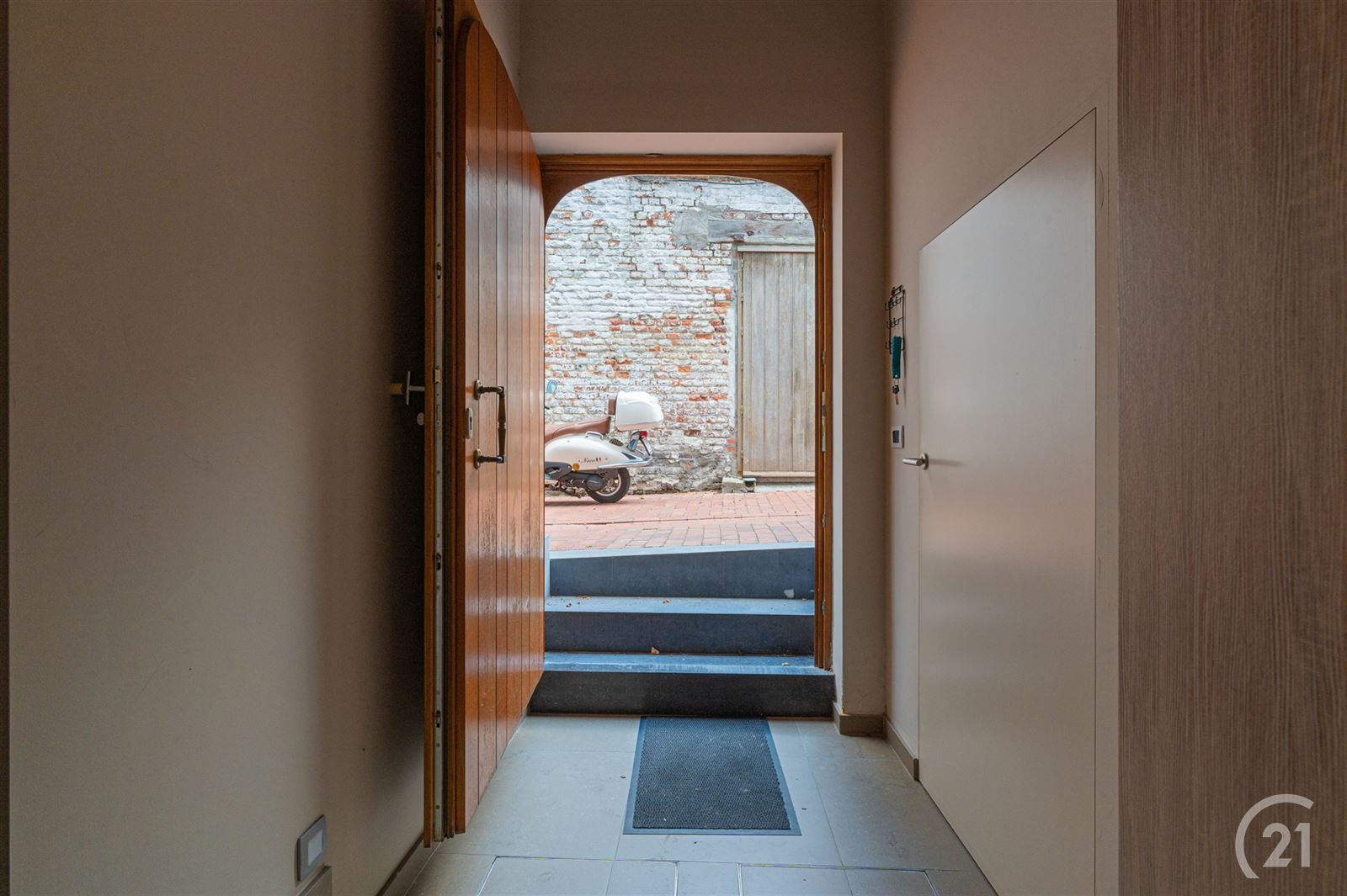 Prachtig commercieel pand (B&B EN  appartement) EN privé woning foto 15