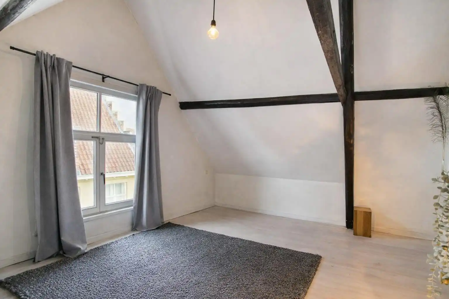 Uniek gerenoveerde herenwoning in Brugge met 3 slaapkamers foto 10