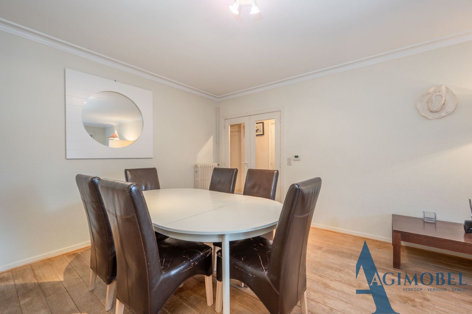 Ruim 2-Slaapkamer Appartement nabij Zeedijk & Shopping hart van Knokke foto 5