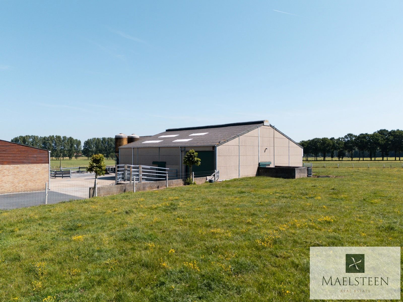 Boerderij met 7,8ha op de flank van Oedelem-berg  foto 39