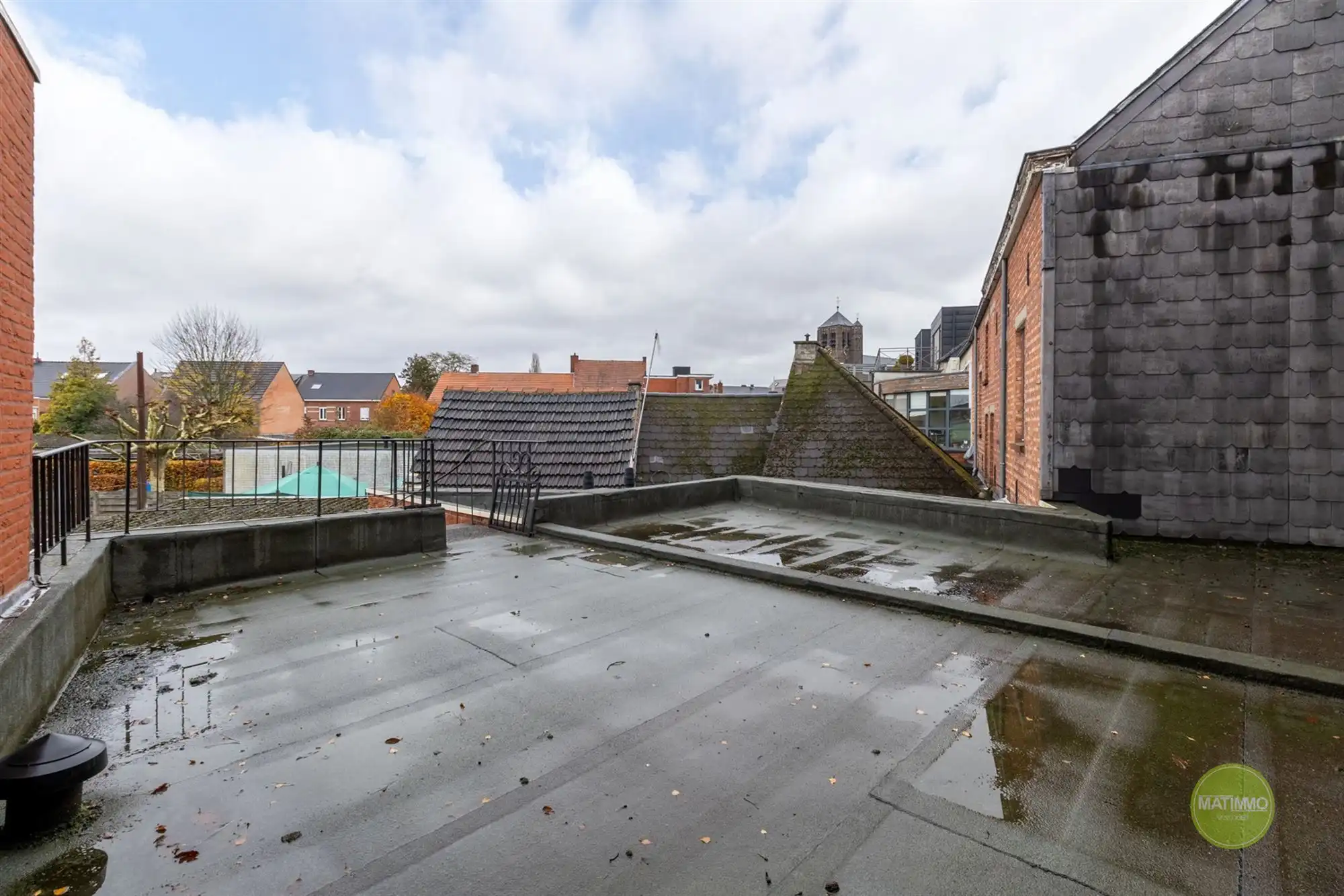 Commercieel handelspand met duplex appartement in Balen foto 27