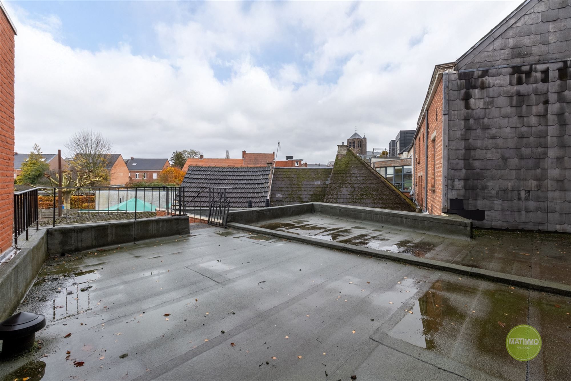 Commercieel handelspand met duplex appartement in Balen foto 27