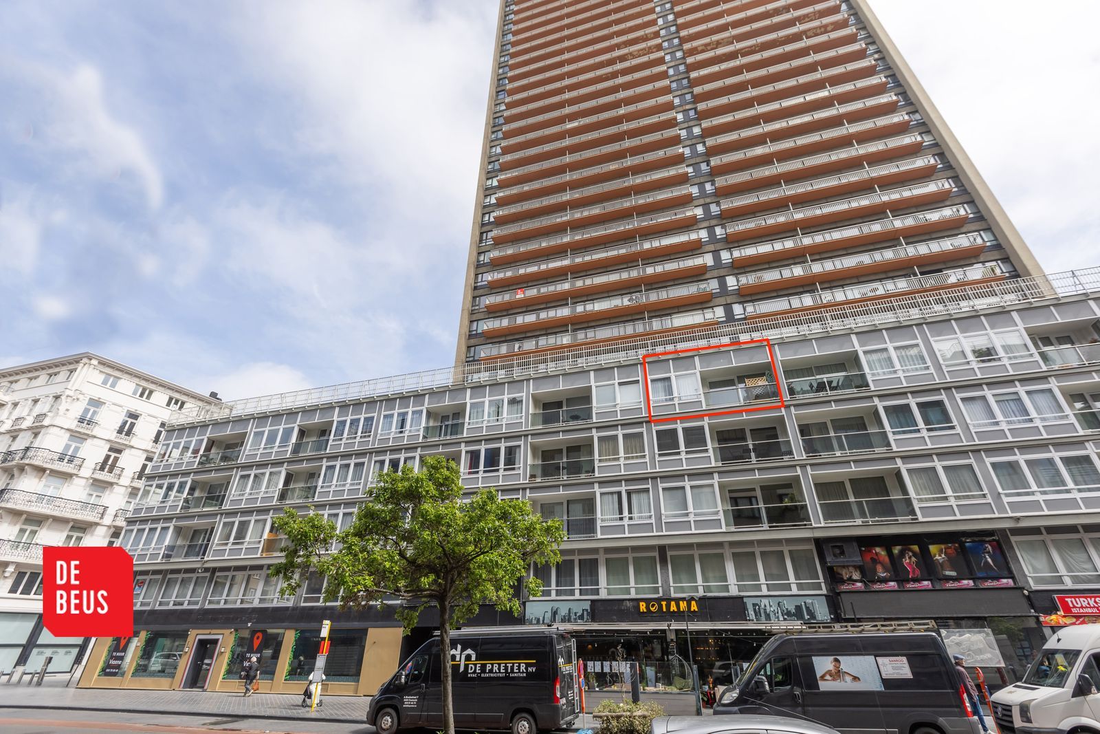 Hoofdfoto van de publicatie: Appartement met 1 slpk pal in centrum, aan het strand