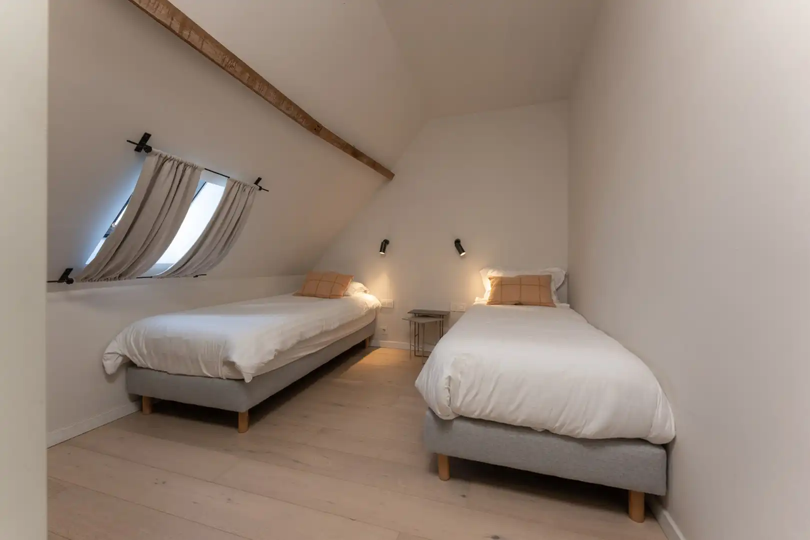 Exclusieve historische herenhoeve 'Groot Noordhof' met 8 vergunde vakantielogies op topligging nabij zee foto 57