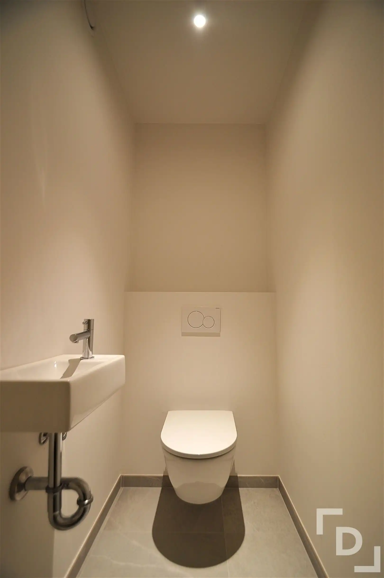 Nieuwbouwappartement met staanplaats in centrum Ieper foto 12