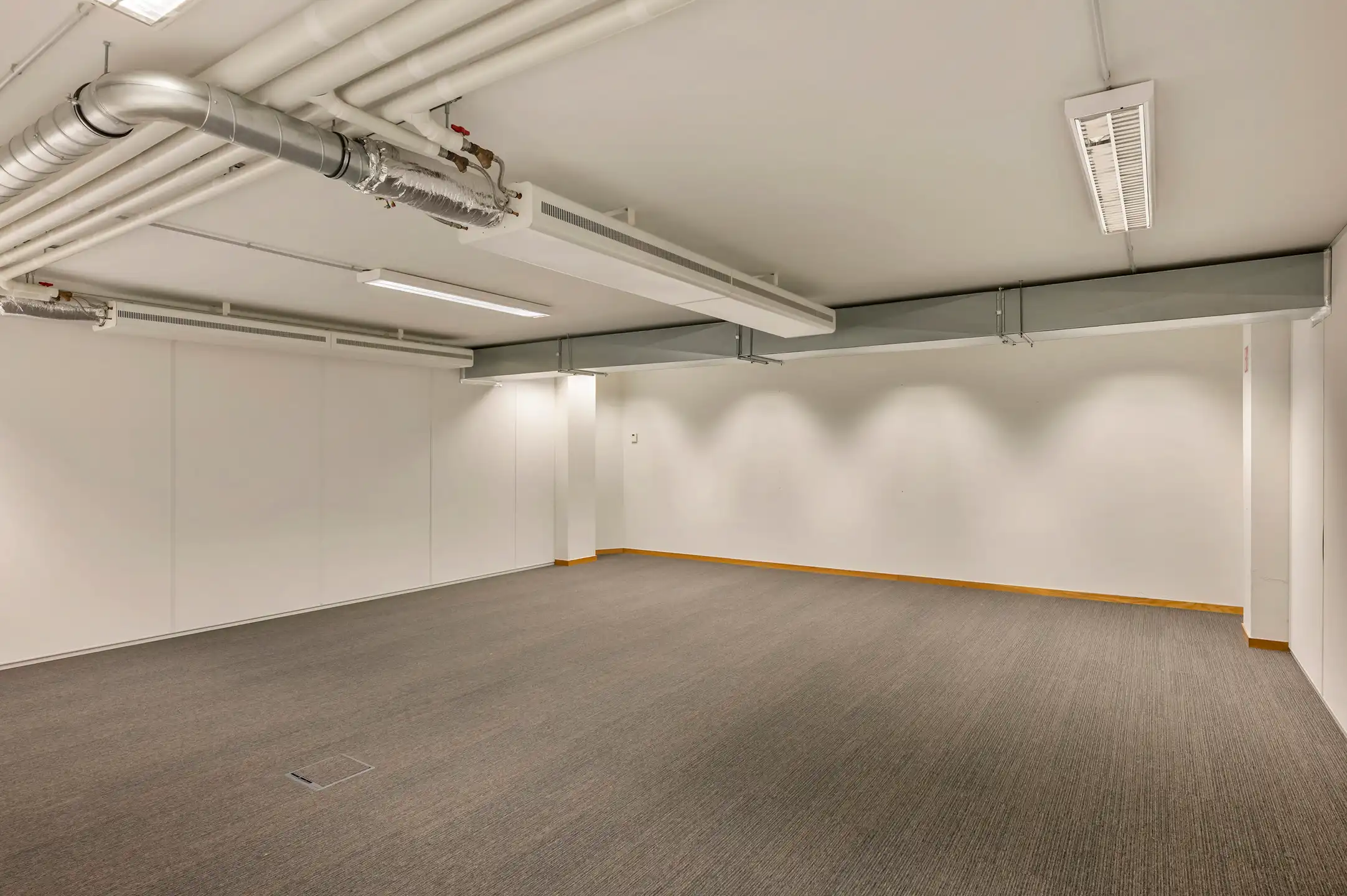 4 gerenoveerde kantoorruimtes (geheel of gedeeltelijk te huren) in een karaktervolle geklasseerde herenwoning met uitstekende bereikbaarheid en ruime parkeervoorzieningen. foto 32