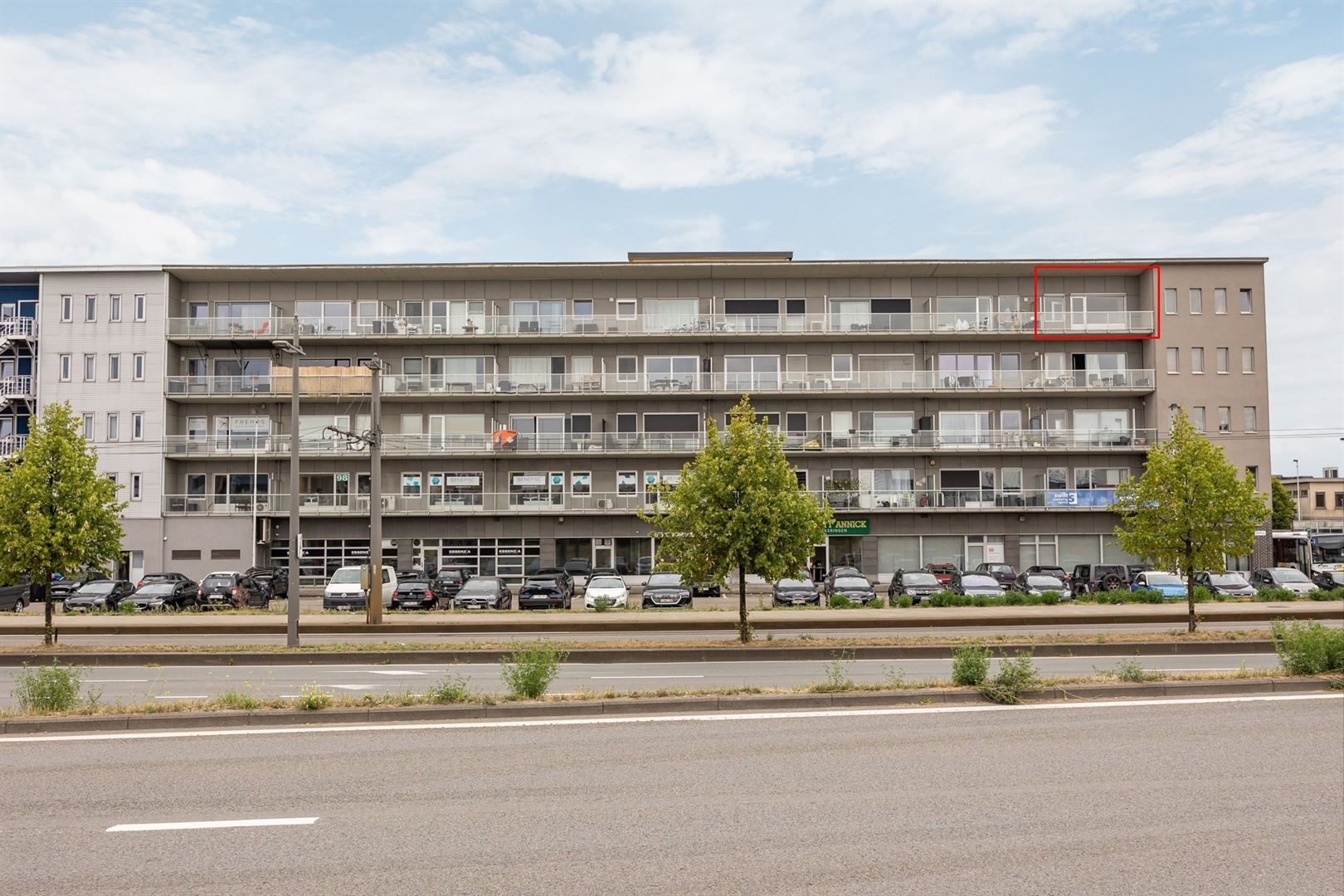 Dakappartement met twee slaapkamers en terras foto 2