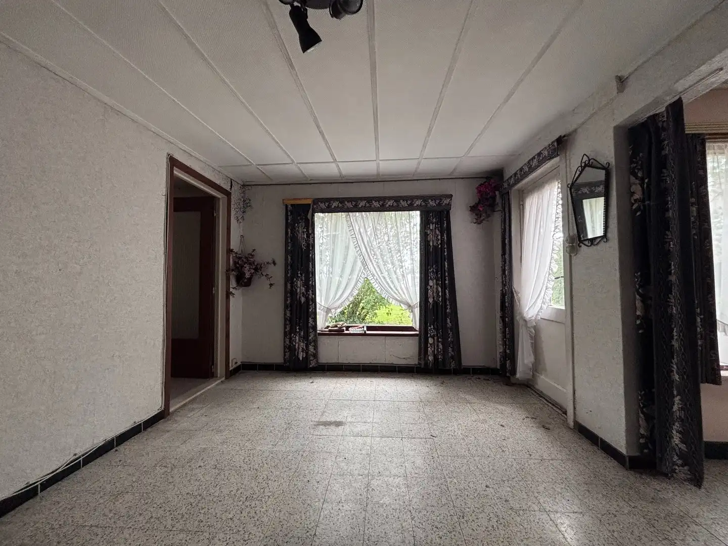 Te renoveren villa te koop op ruimtelijk perceel van 1080 m² in het hart van Koksijde! foto 21