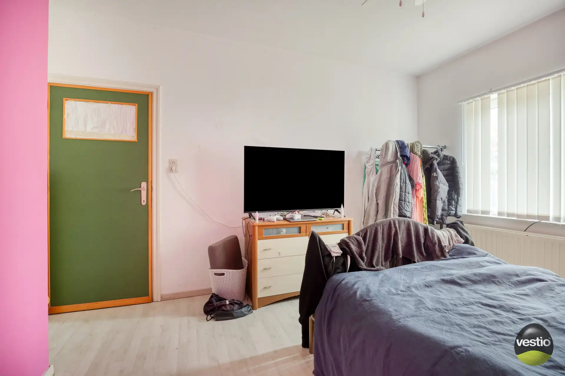 OP TE FRISSEN OB IN HET LANDELIJKE GROTE SPOUWEN foto 13