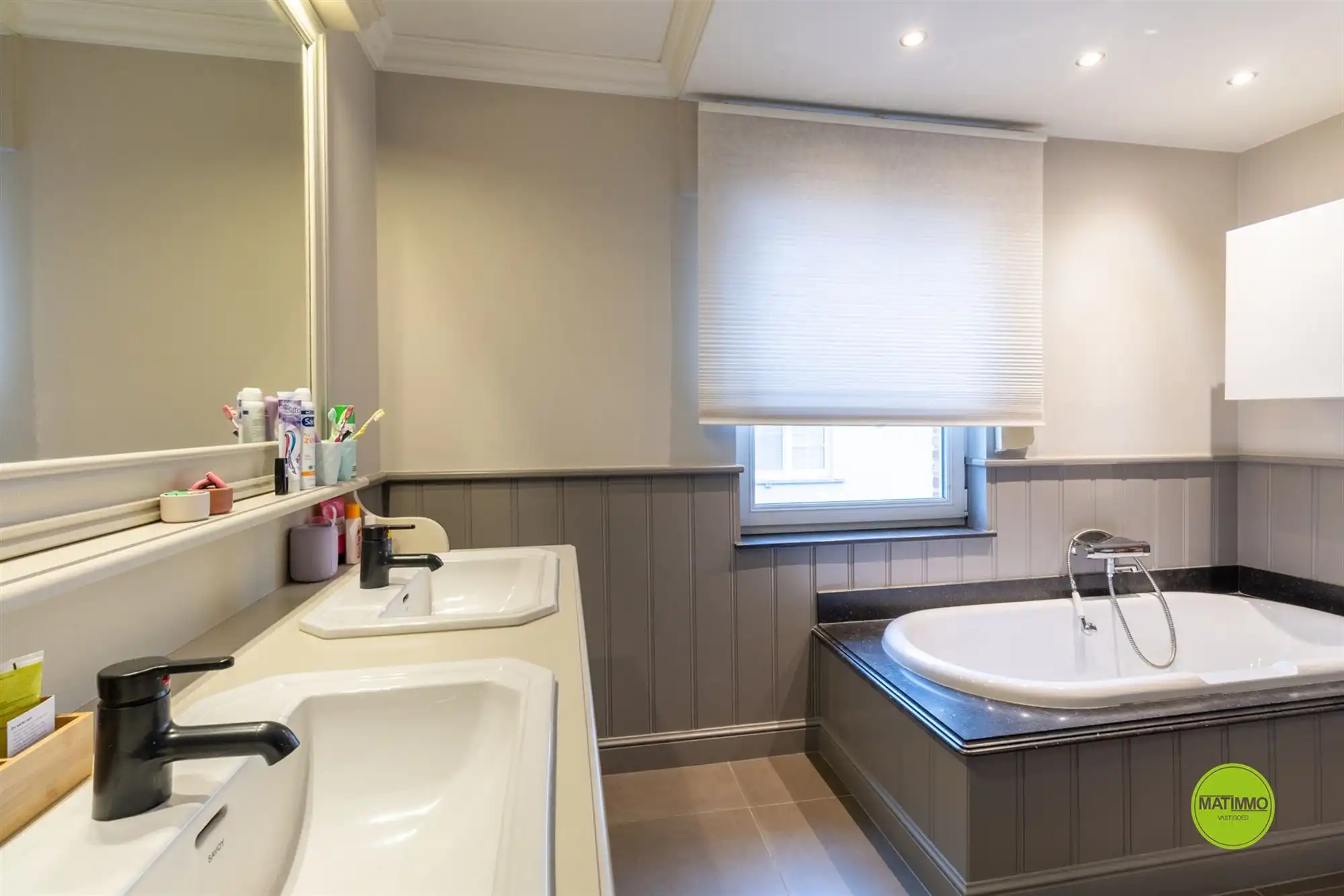 Ruime, energiezuinige gezinswoning met zwembad in Laakdal foto 25