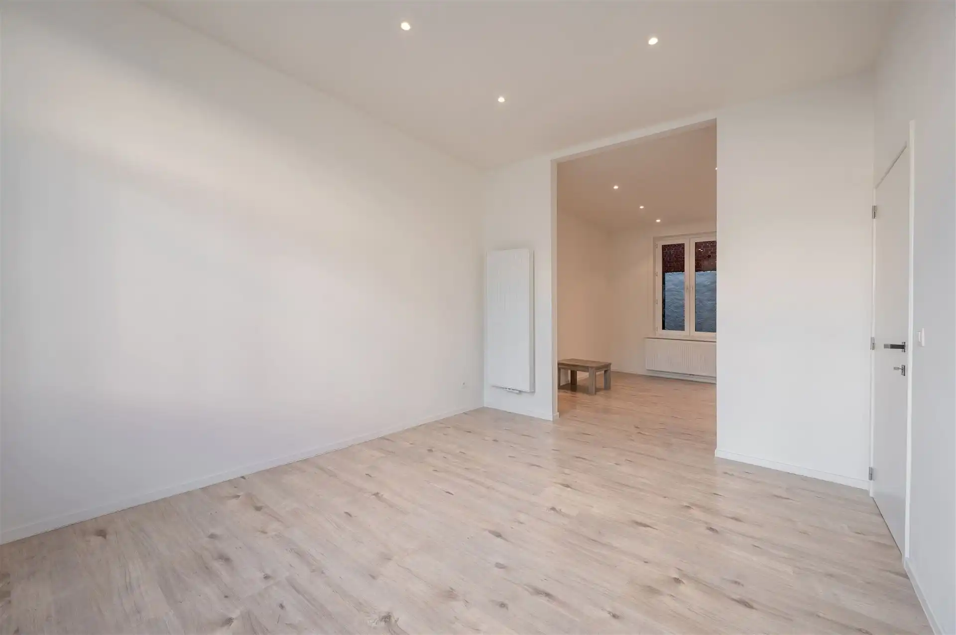 Ruime, volledig gerenoveerde herenwoning met 6 kamers foto 5