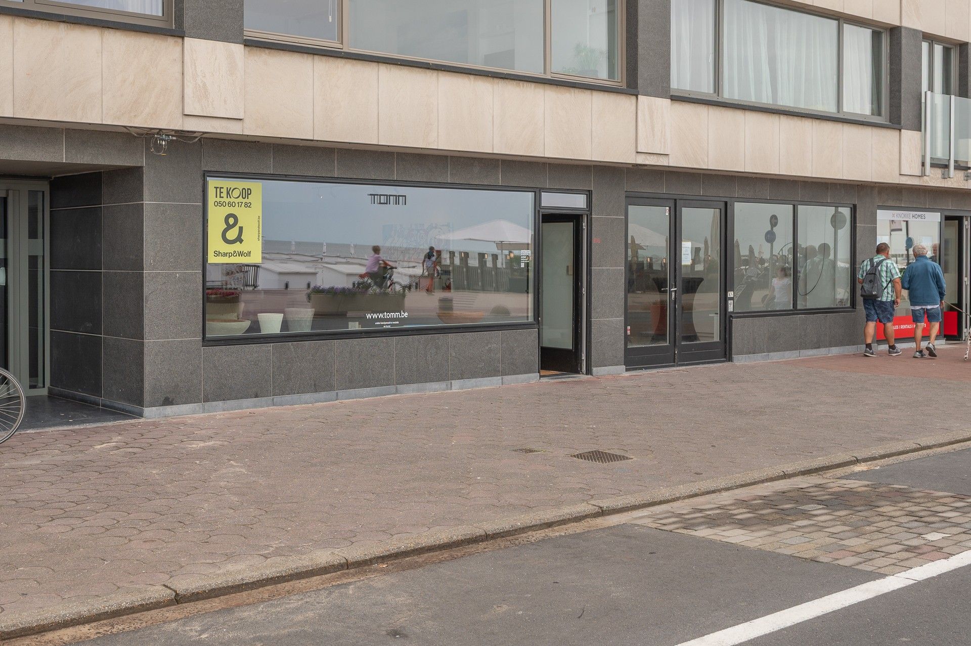 Handelspand gelegen op de Zeedijk in Knokke foto 10