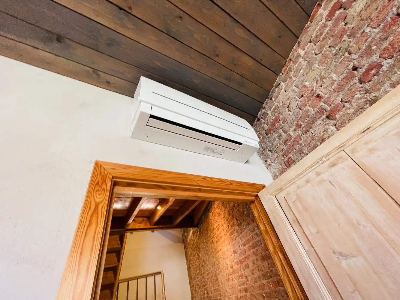Op steenworp van Brugge centrum, INSTAPKLAAR CHARMANT ENERGIEZUINIG RUIM BURGERHUIS met MOOIE GROTE TUIN , 3 SLPKS en 3  badkamers foto 19