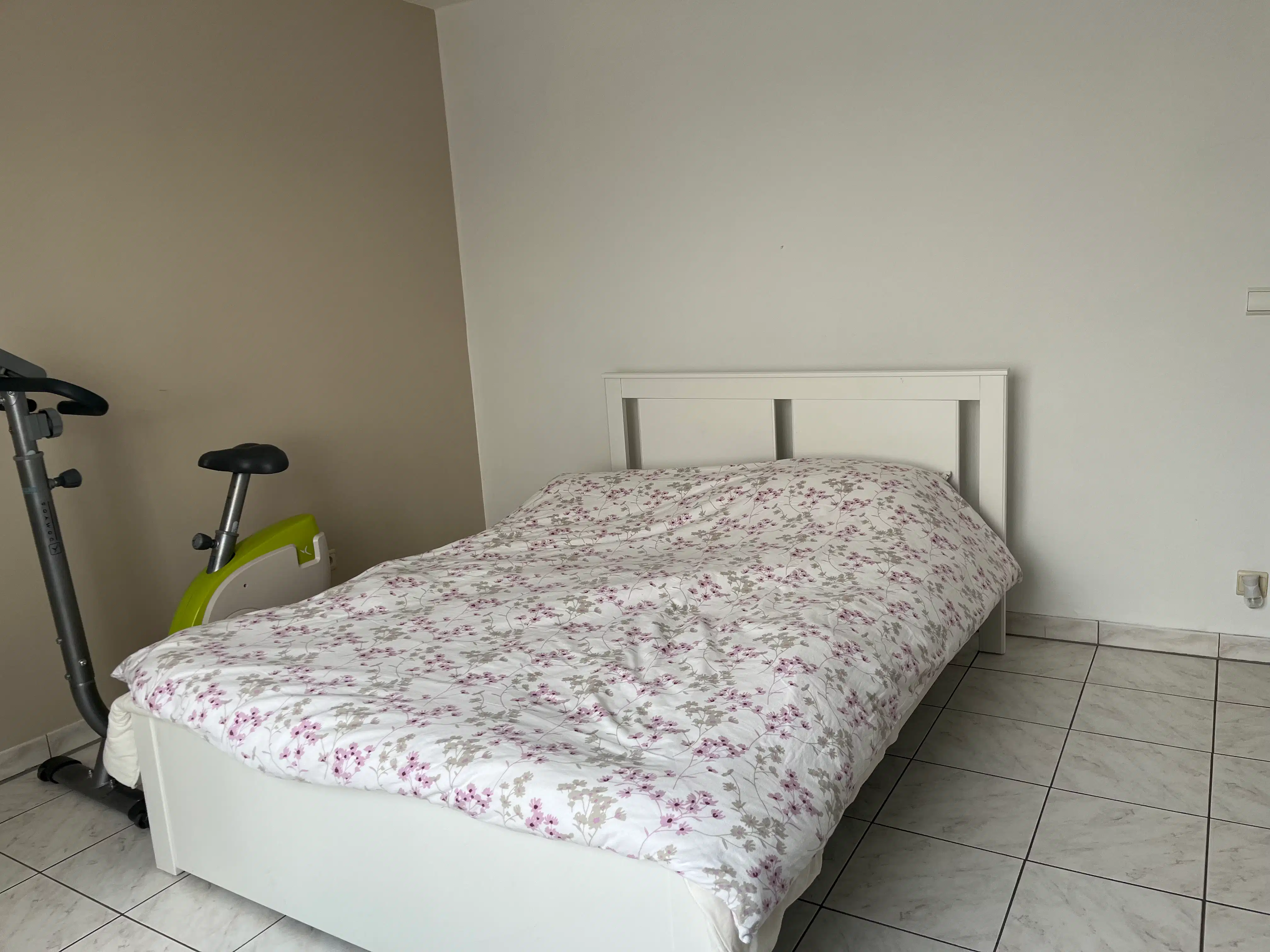 Appartement met 2 slaapkamers in het centrum van Waarschoot foto 3