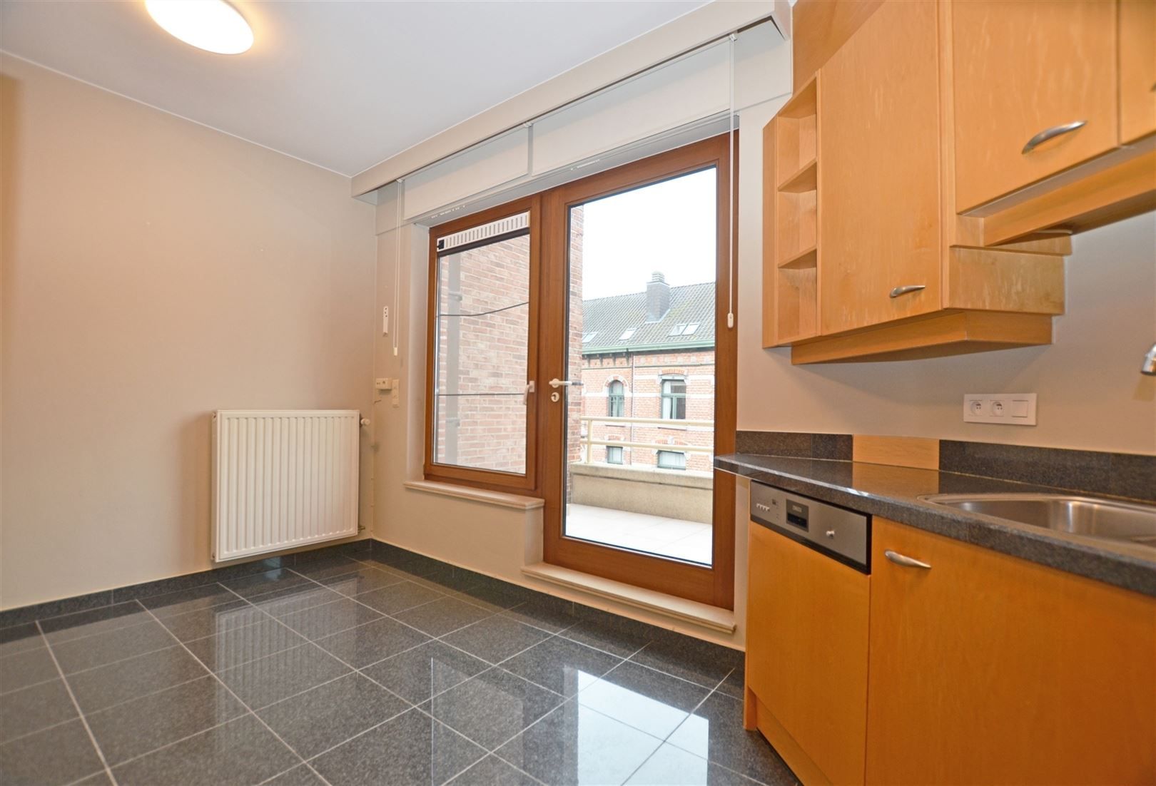 Goed onderhouden appartement in residentie 'Villers' foto 7