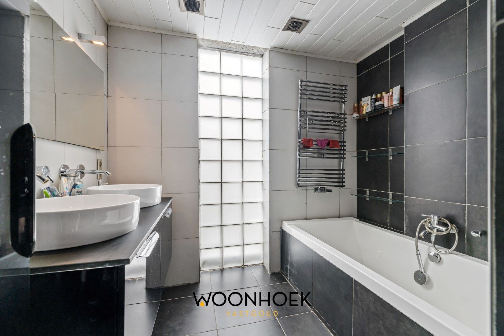 Exclusieve herenwoning residentiëel gelegen in centrum foto 8