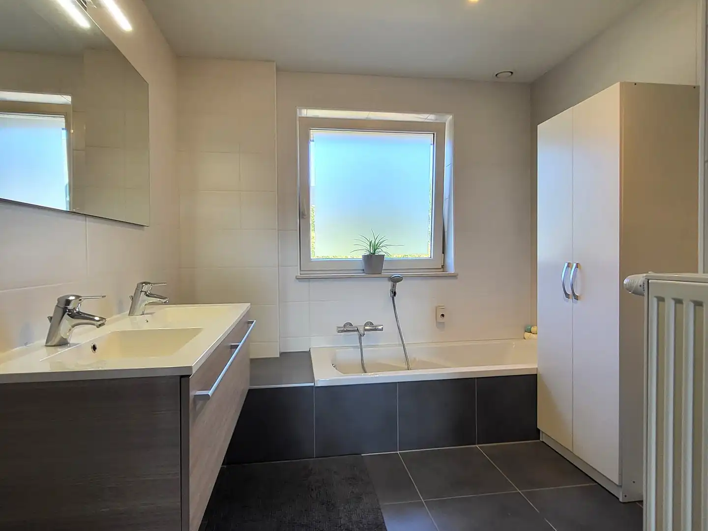 Moderne eengezinswoning (2016) met 3 slaapkamers, garage en ruime zolder in Zottegem. Perfect voor comfortabel wonen! foto 23