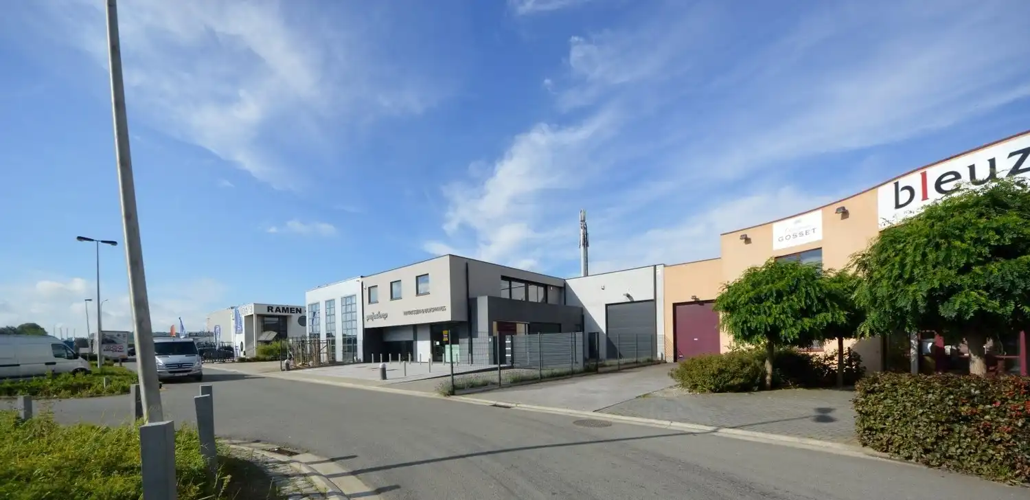 COMPLEET INSTAPKLAAR MAGAZIJN MET BUREEL 400 M2 EN PARKING foto 15