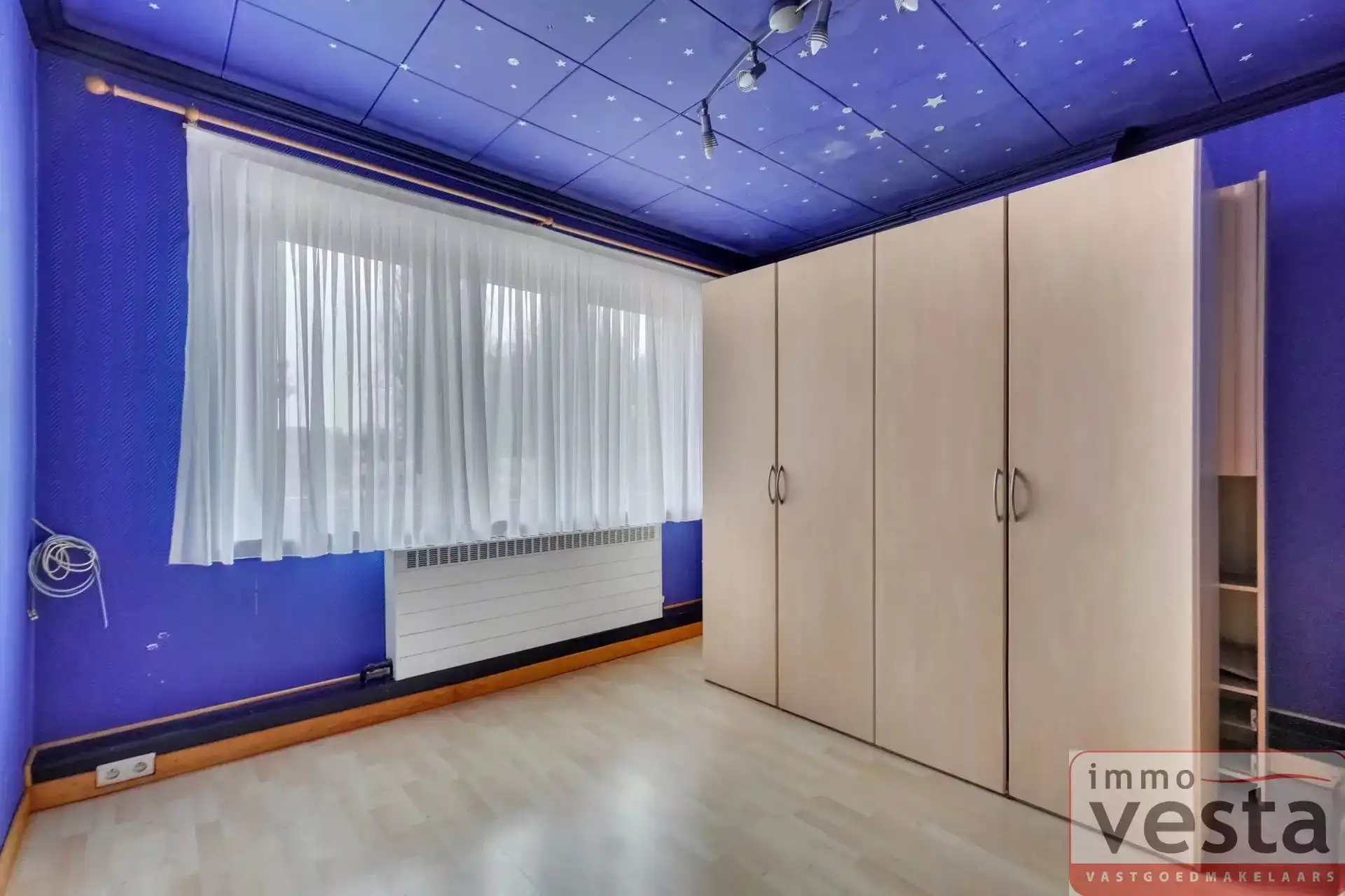 Ruime, op te knappen woning aan de stadsrand foto 15