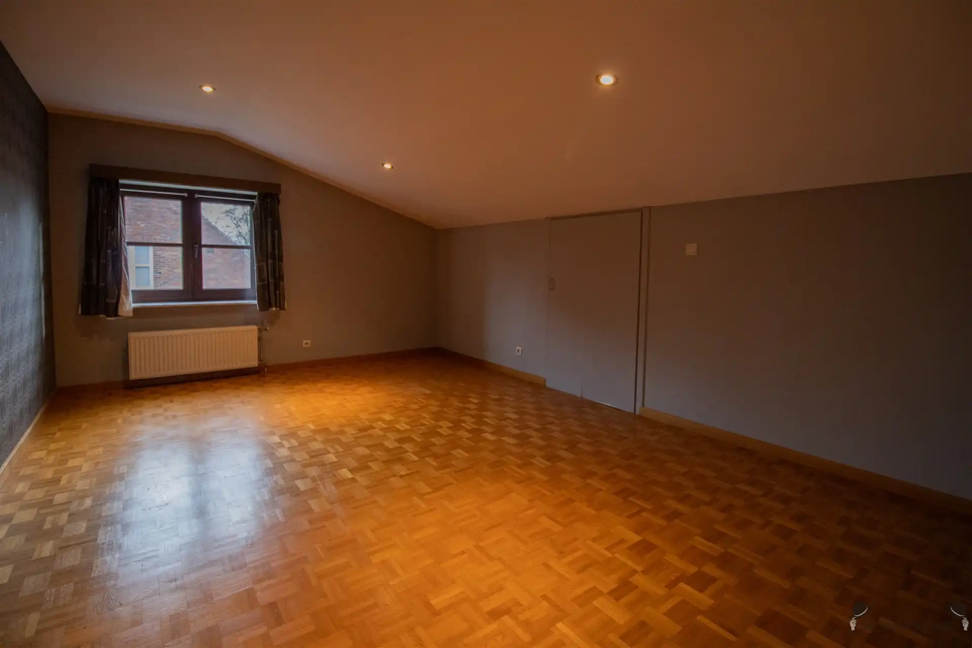 Rustig gelegen villa met min. 5 slaapkamers, ruime garage en zwembad op 1.876 m² foto 16