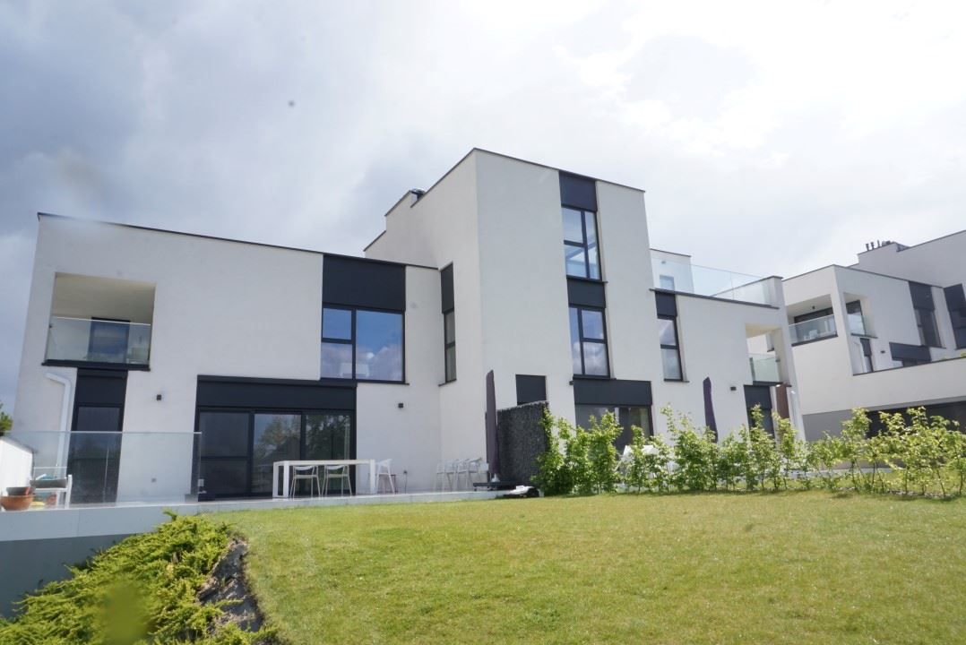 Uitzonderlijk villa-appartement met 3 kamers en 2 staanplaatsen foto 26
