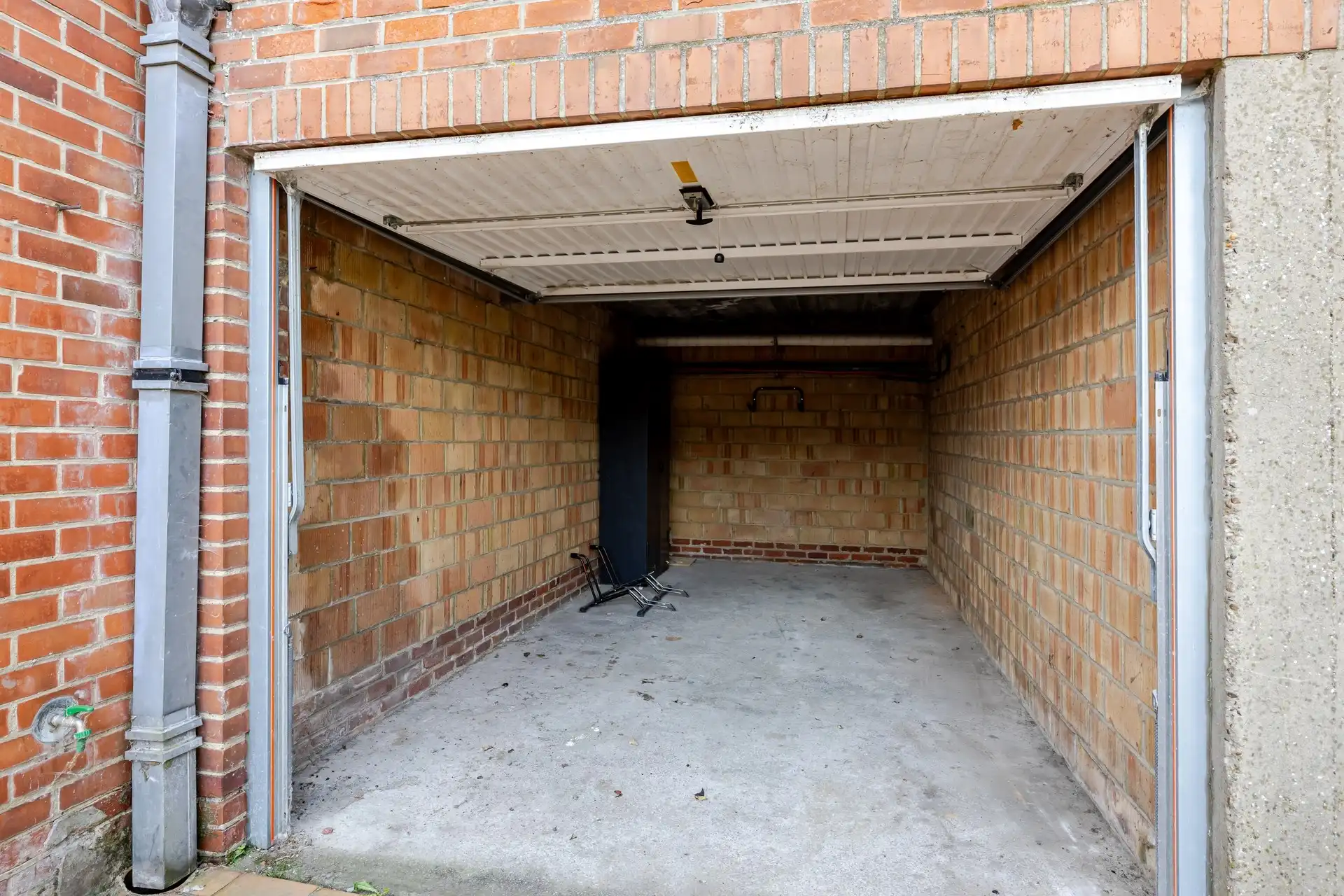 Perfect instapklaar en recent gerenoveerd appartement met garage op toplocatie in Liedekerke foto 17